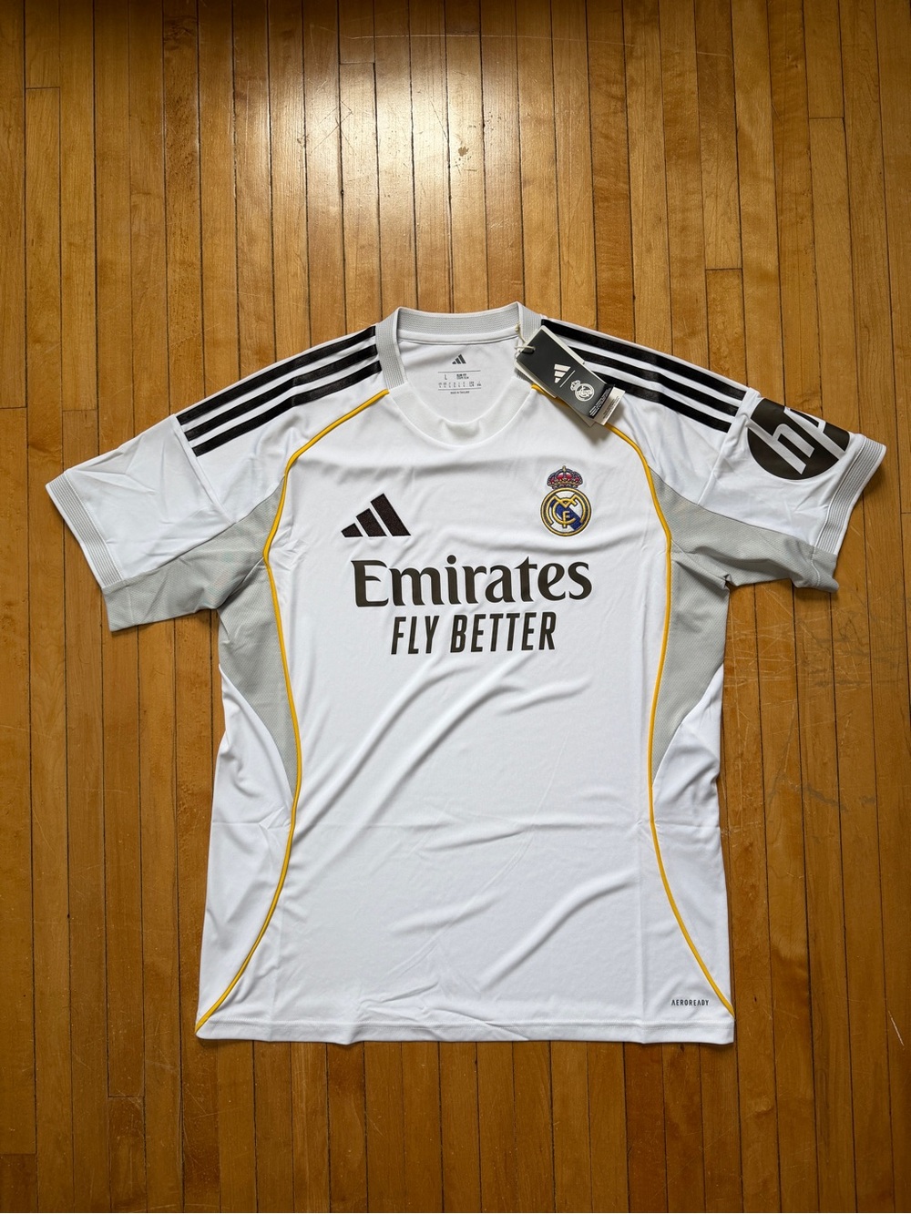 NWT Adidas Real Madrid 25/26 Home White 'Emirates Fly Better’ Men’s Jersey Sz. L